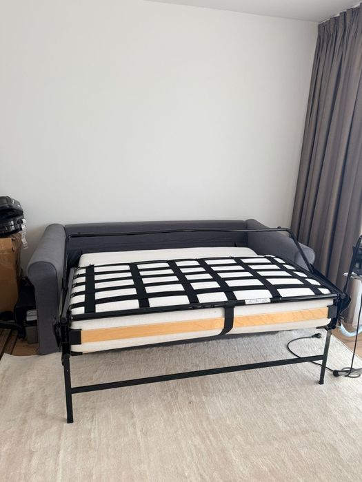 Vând canapea extensibilă