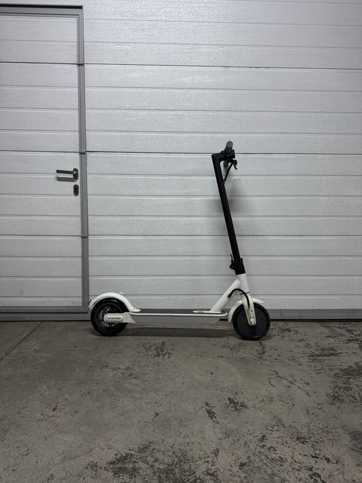 Xiaomi Mi Electric Scooter M365