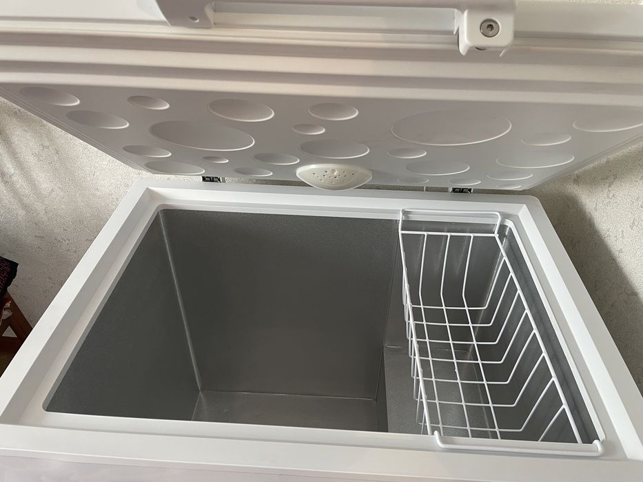 Морозильный холодильник