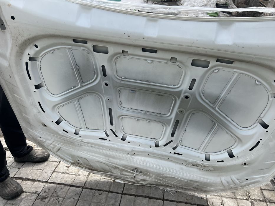 Капот Kia K5 2025 года