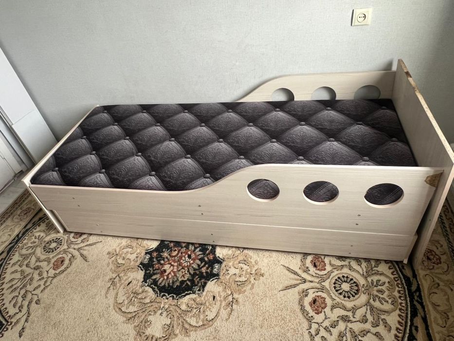 Стенка подростковая