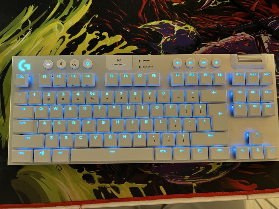 Vand tastatura mecanica Logitech G915 TKL  albă
