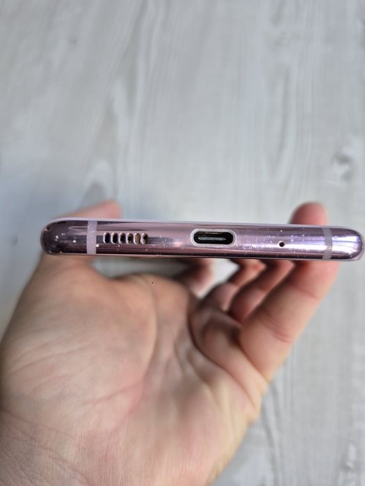 Продавам телефон Samsung S20 fe Самсунг s20fe