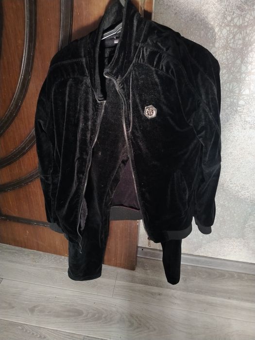 Продам костюм велюр