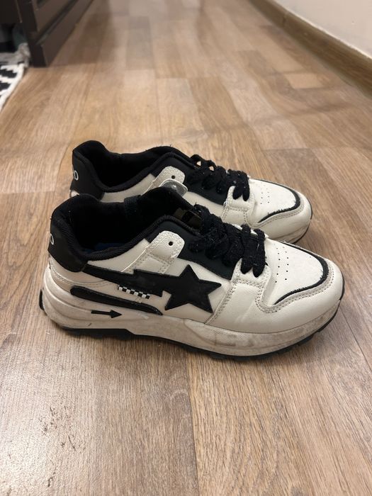 Кроссовки 36р 700тг