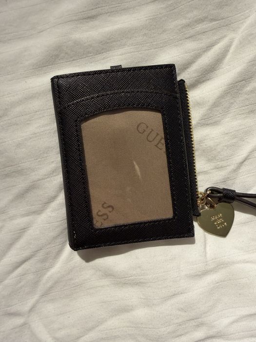 Дамски портфейл Guess