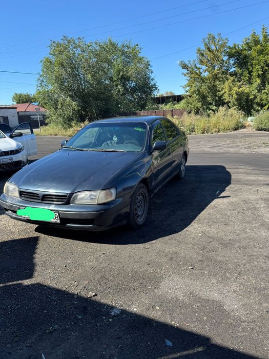Продается Toyota  Carina E