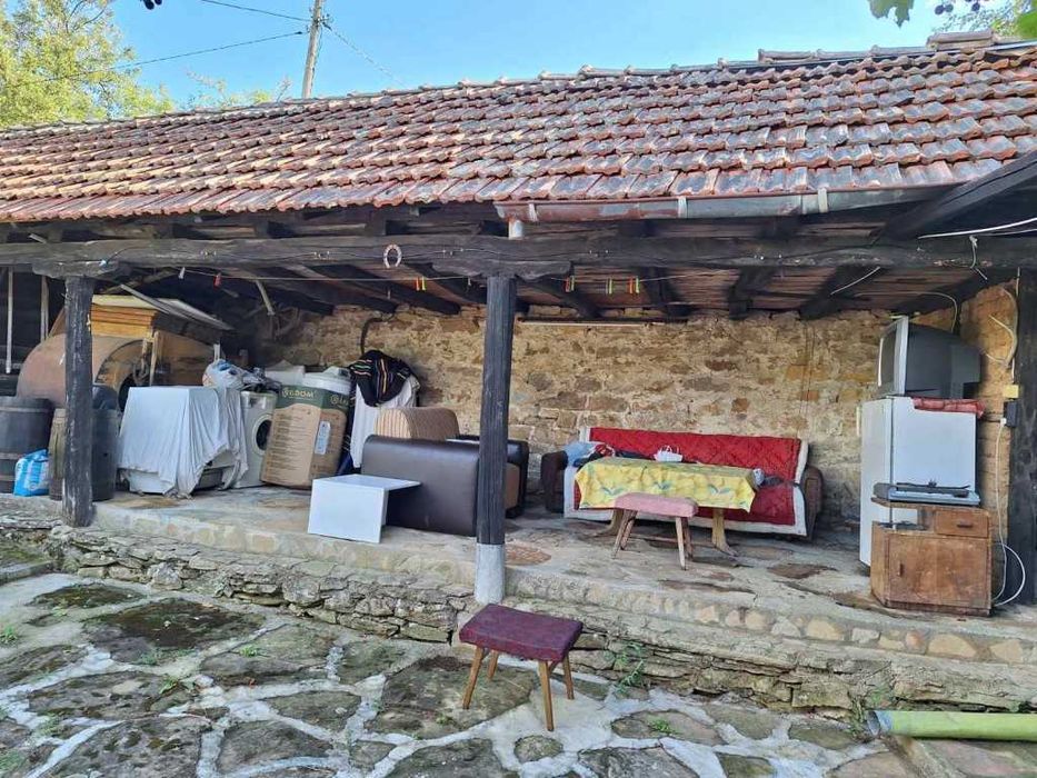 Продава къща с гледка само на 11 км от Габрово