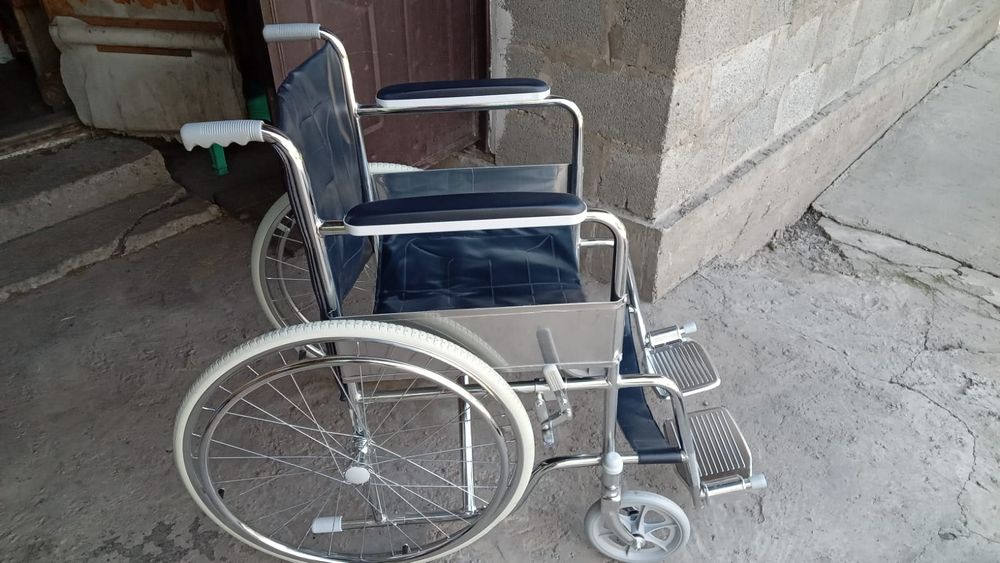 Кресло коляска..