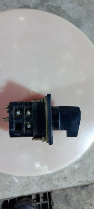 Шалтер и кнопка за телфер,