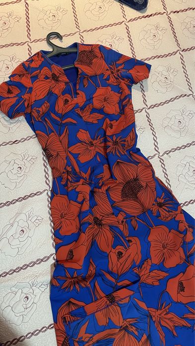 Продам шикарное платье 7500 Made in Italy