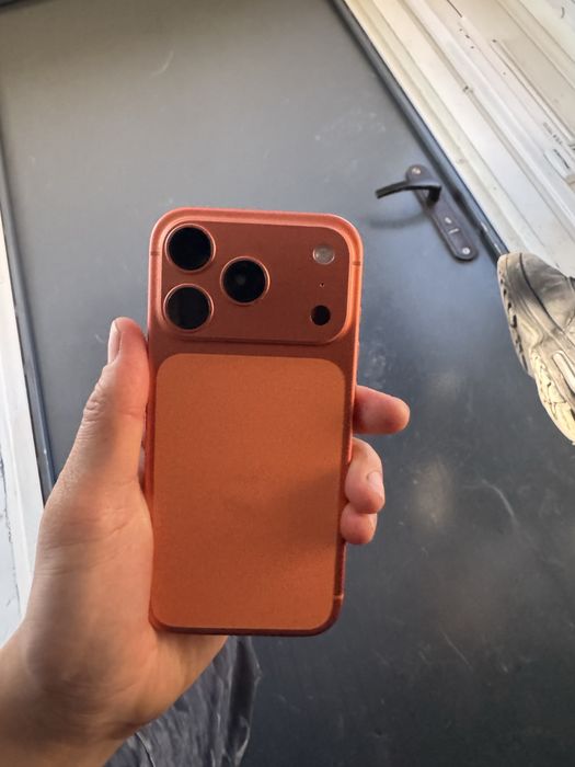 Айфон 17про 256гб
