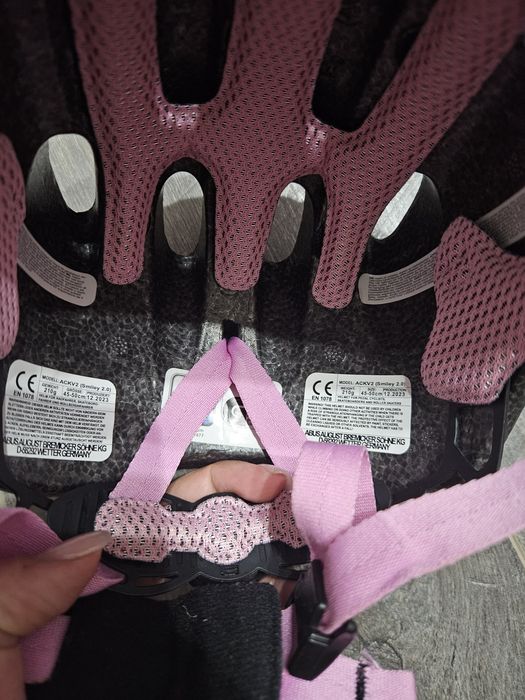 Abus нова каска размер 45-50 за момиче