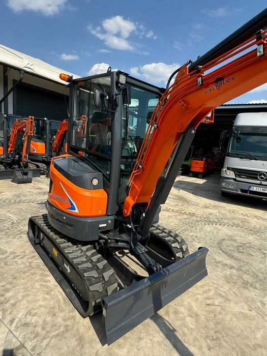 Mini excavator Sunward 2,7t NOU Premium Motor YANAMR GARANTIE 3 ANI
