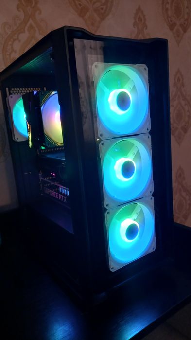 Pc zapchastlari sotiladi