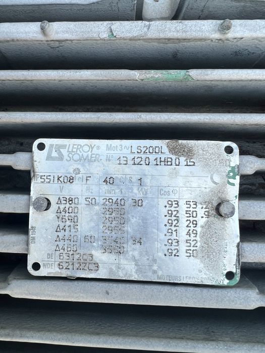 Motor trifazic 30 KW3000 de rotatii marca LEROY SOMER ft putin folosit