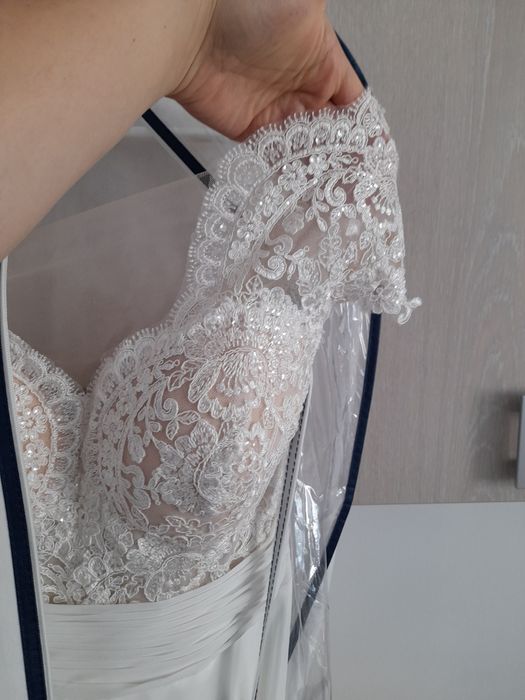 Rochie mireasa Voloca și pantofi de piele