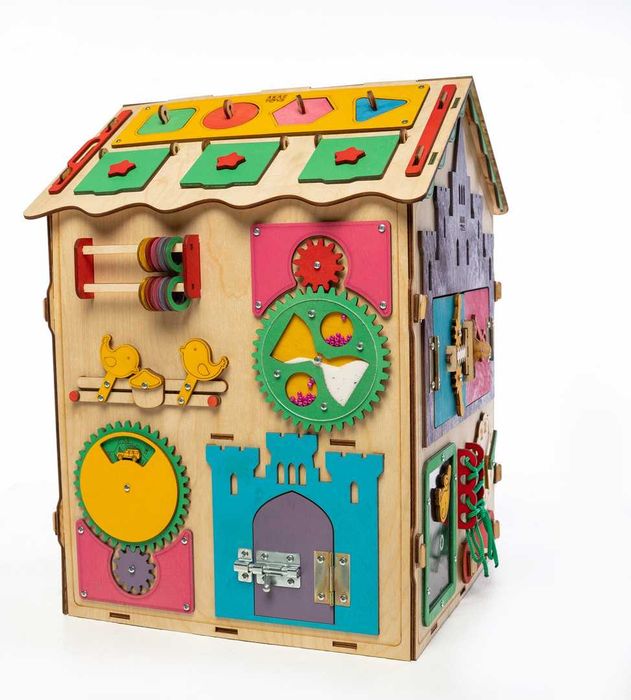 Деревянный Бизи дом Бизикуб в Алматы