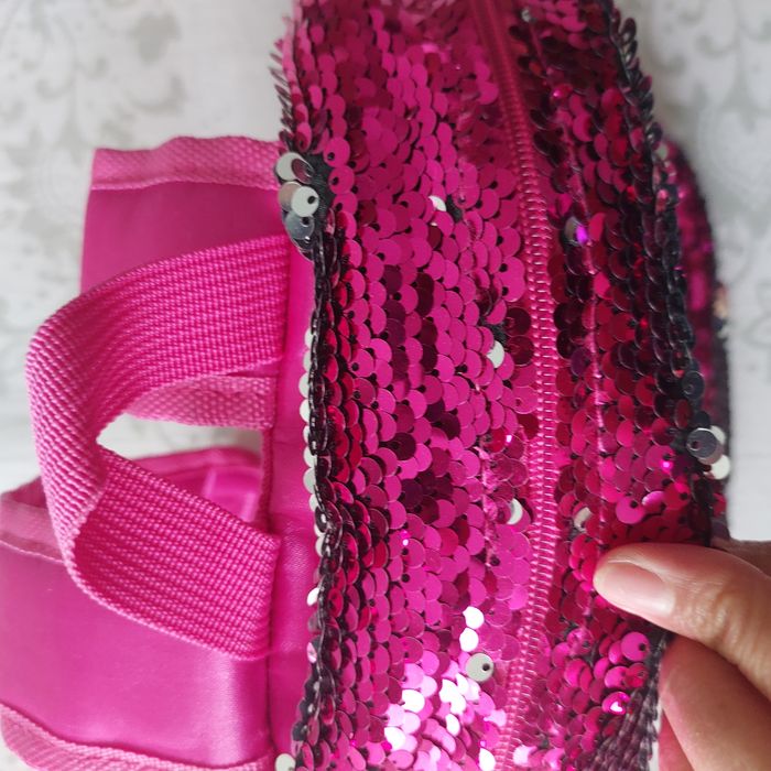 Ghiozdan fetita paiete cu fetita lol