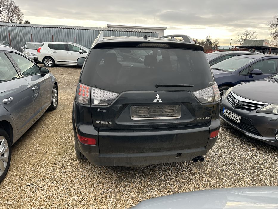 На Части Митсубиши Аутлендър 2.0d- BSY 6+1