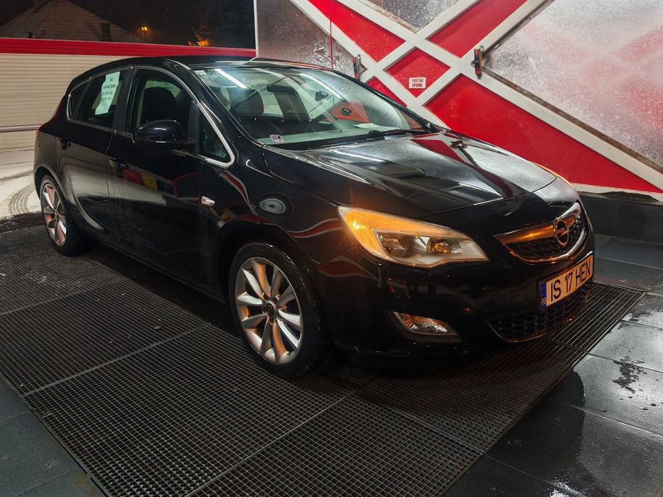 Opel Astra J 2.0  CDTI