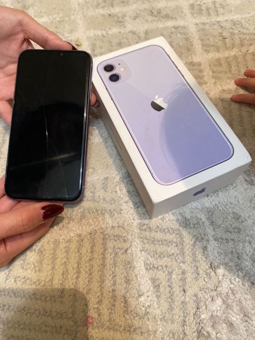 Айфон 11 128гб  торг есть