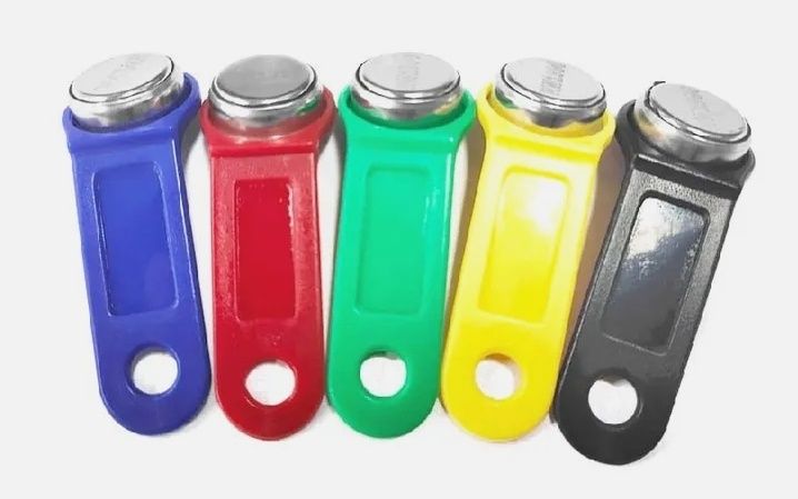 Имеются в наличии ручки для домофонных ключей. Тип "Toch memory "