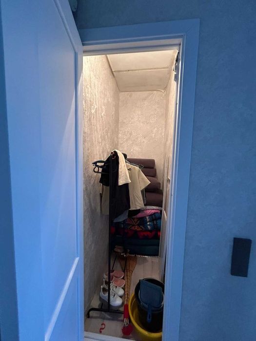 Продам 1 комнатную 8 мкр