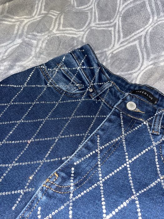 Сини дънки с камъчета