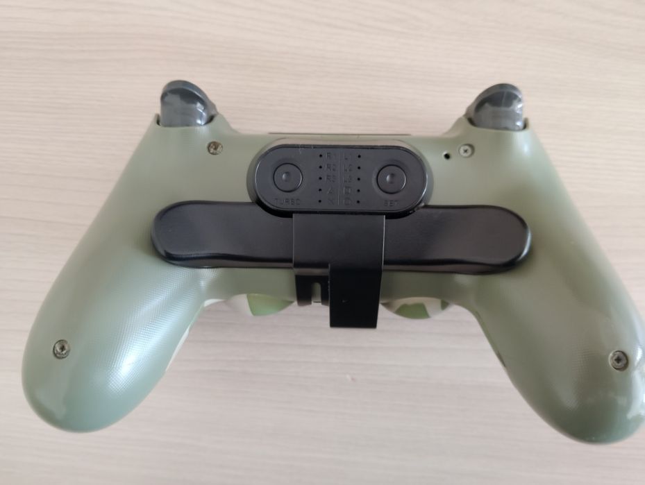 Продам геймпад Dualshock 4