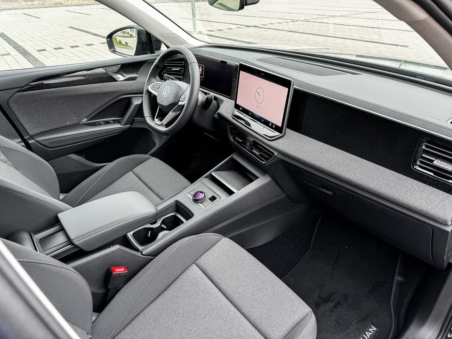 VW Tiguan 2025 1.5 eTSI MHEV – 15 km | LED | Navi mare | Inmatriculata