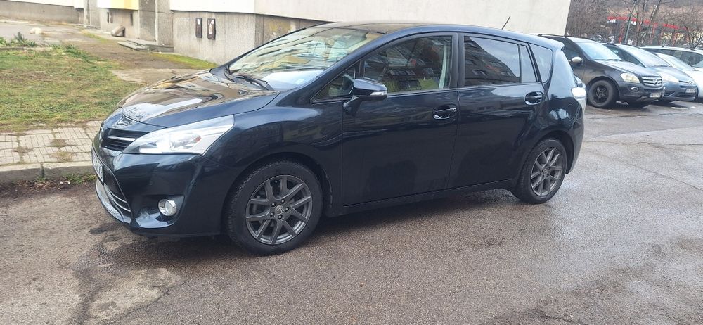 Toyota verso 2.0/124к.
