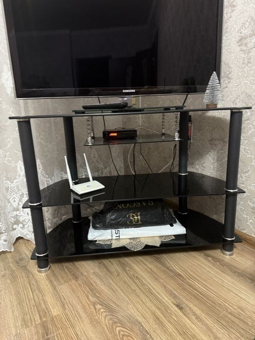 Подставка для телевизора