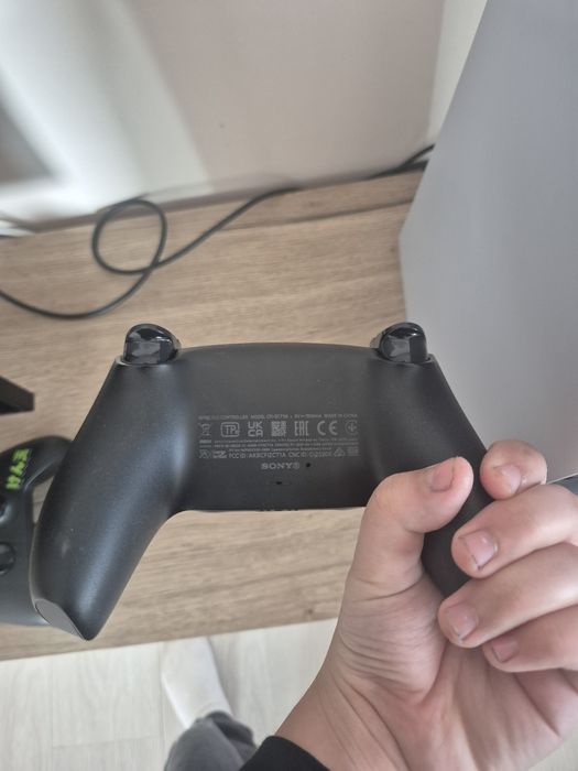 Consola PlayStation5 cu controller