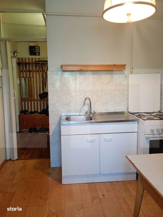 Apartament decomandat cu 3 camere, etaj 1/4, in cartierul Lenin, Sf. G