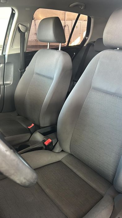 Продавам VW Golf 5