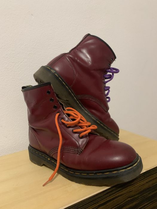 Vând ghete Dr.Martens