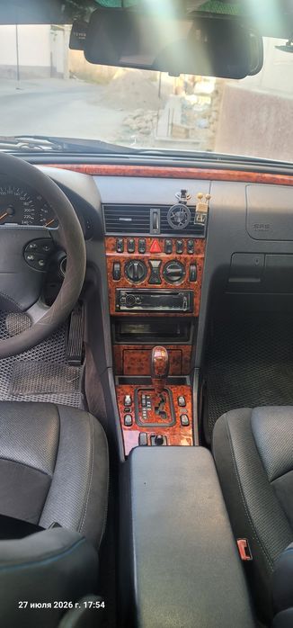 Мерседeс бенз w202 сотилади