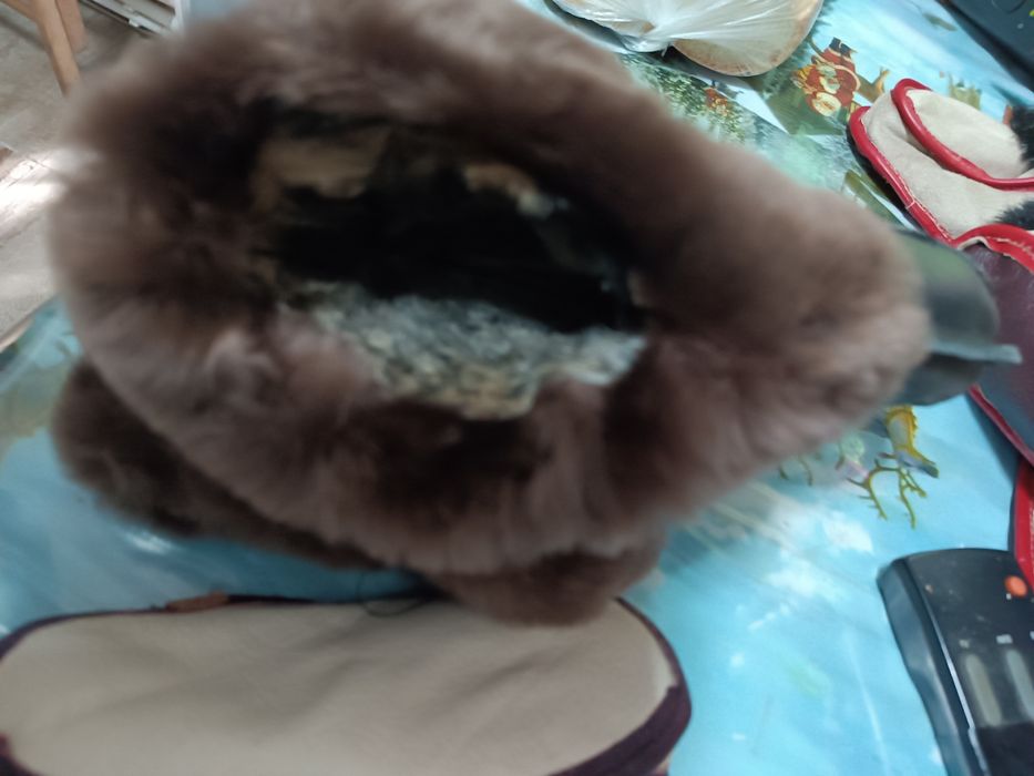 Botoșei din piele naturala cu blanita