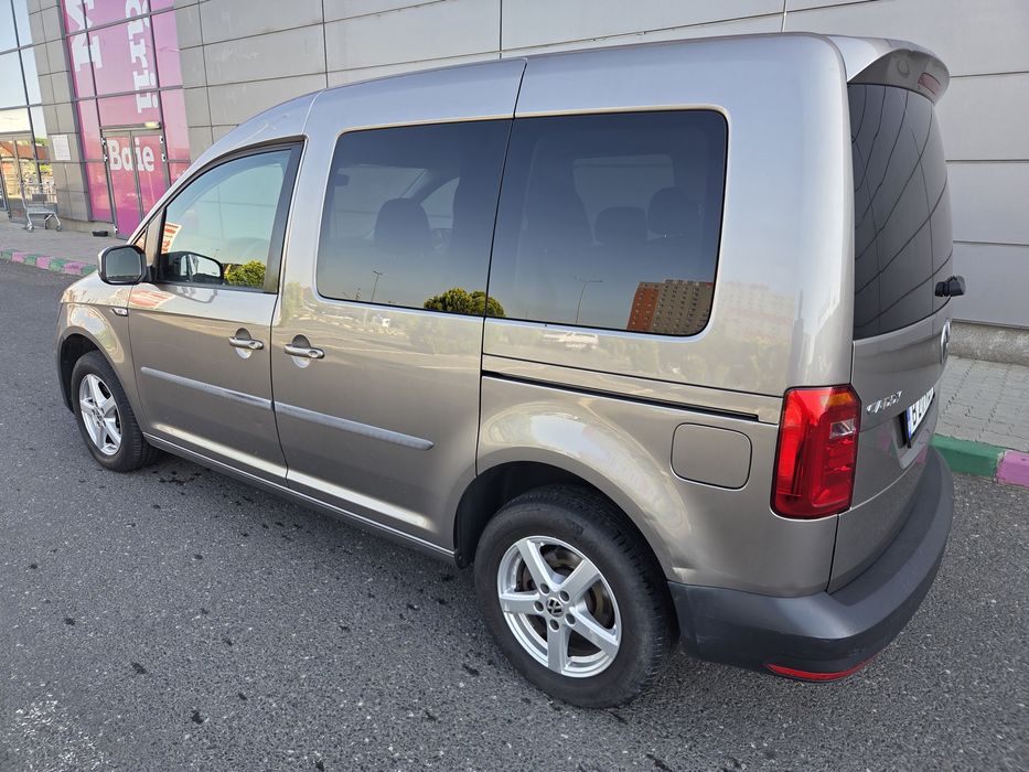 Vw Caddy 2.0 TDI  Euro 6 an 2017 autoturism 5 locuri.