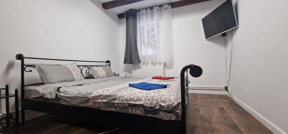 Cabană aproape de Cluj – 6 dormitoare, ciubăr și saună, masă de biliard si de ping pong