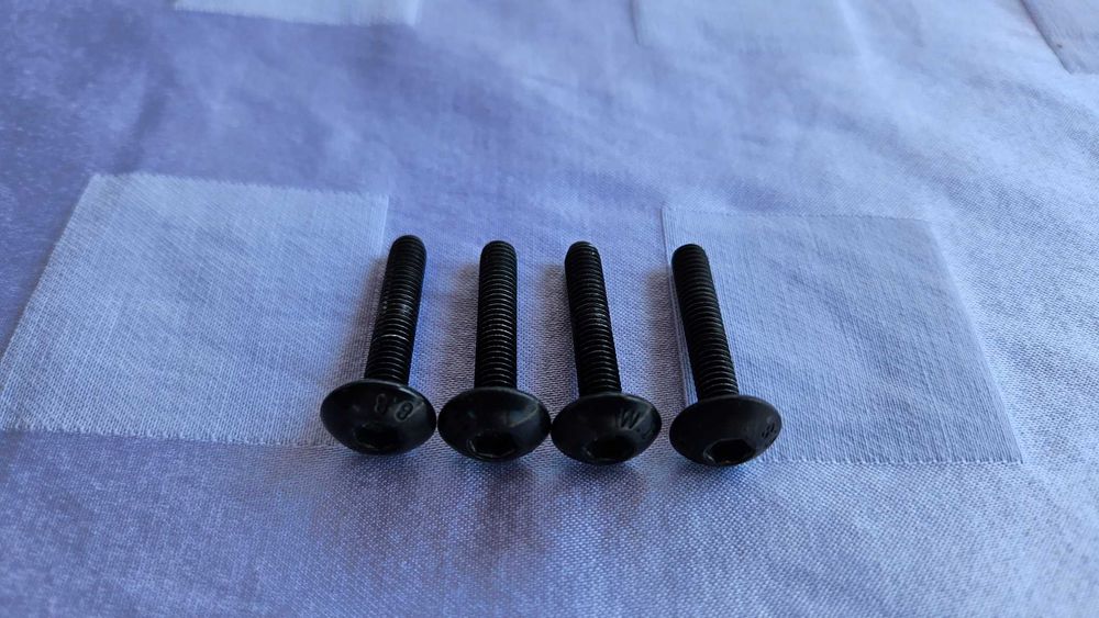 Разчиствам ползвани Thule компоненти