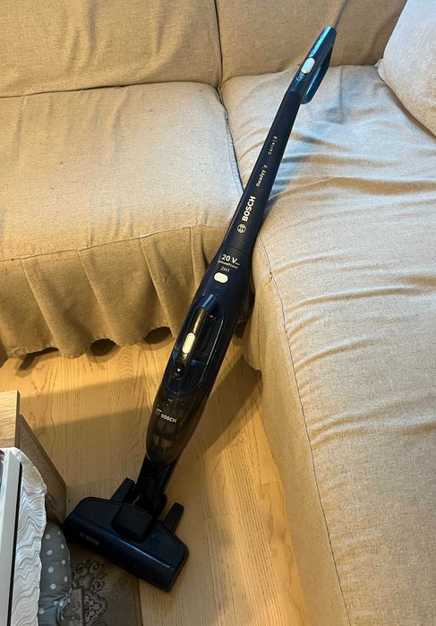 Bosch Ready y Series 2 aspirator vertical fara incarcator