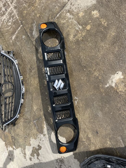 Решетка Suzuki Jimny 2018- 3бр