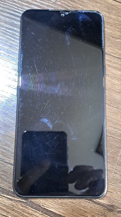 LG Q51 telefon sotiladi