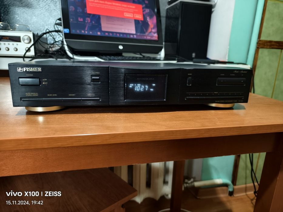 Продам стерео тюнер Fischer