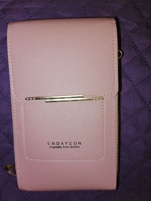 Клъч Katie Loxton, Endaycon и др.