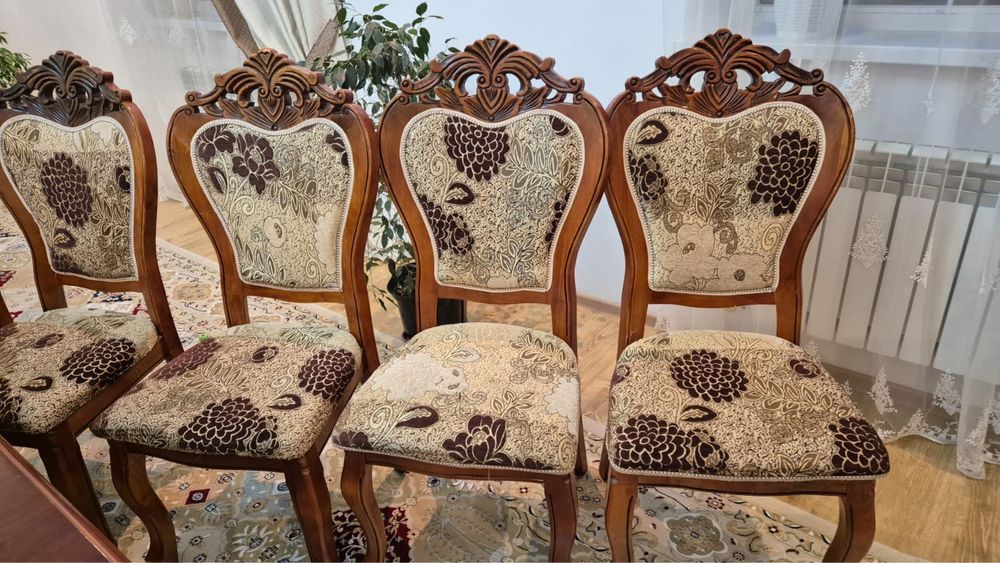 Стулья для гостиной