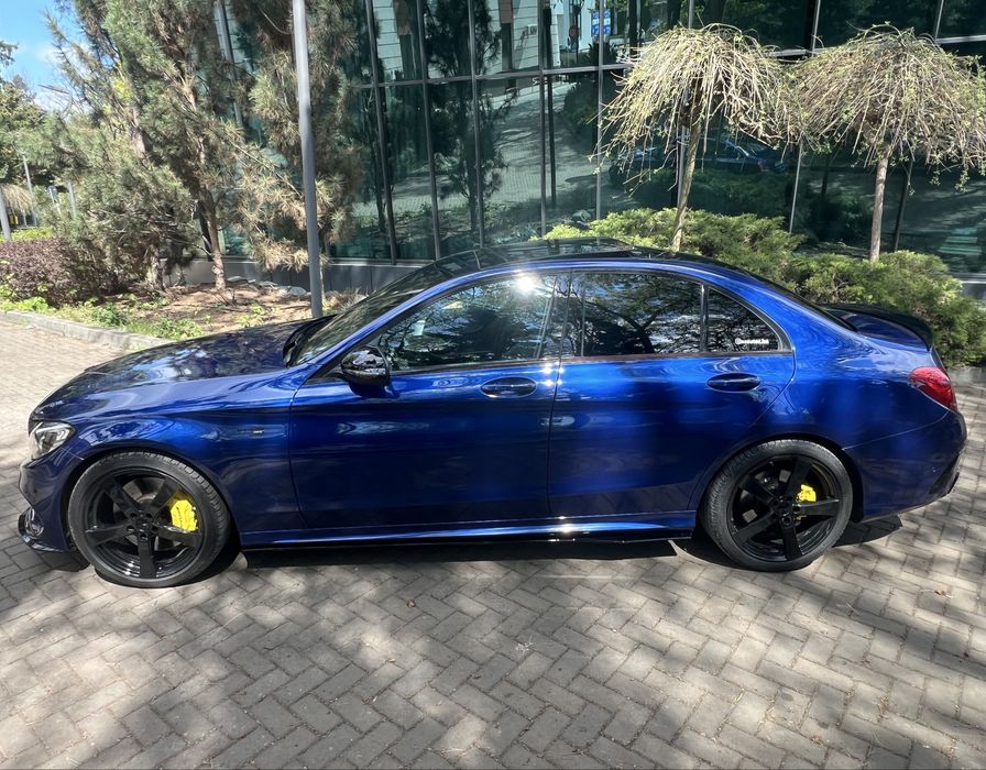 Mercedes C43 AMG