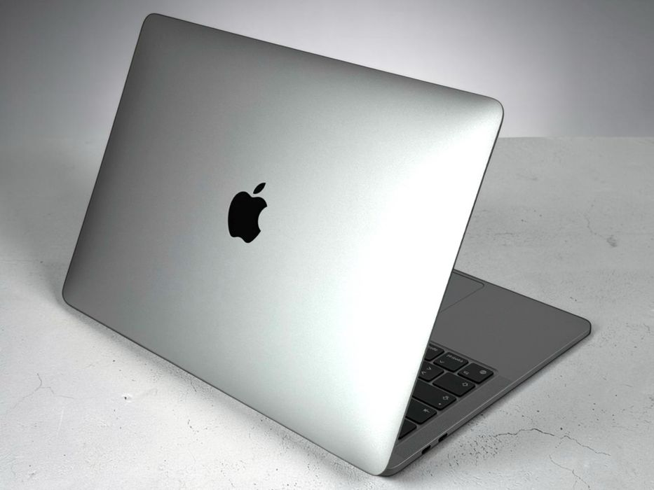 НОВ! Apple MacBook Pro 13" M1 8RAM 512GB Touch Bar Gray Гаранция!